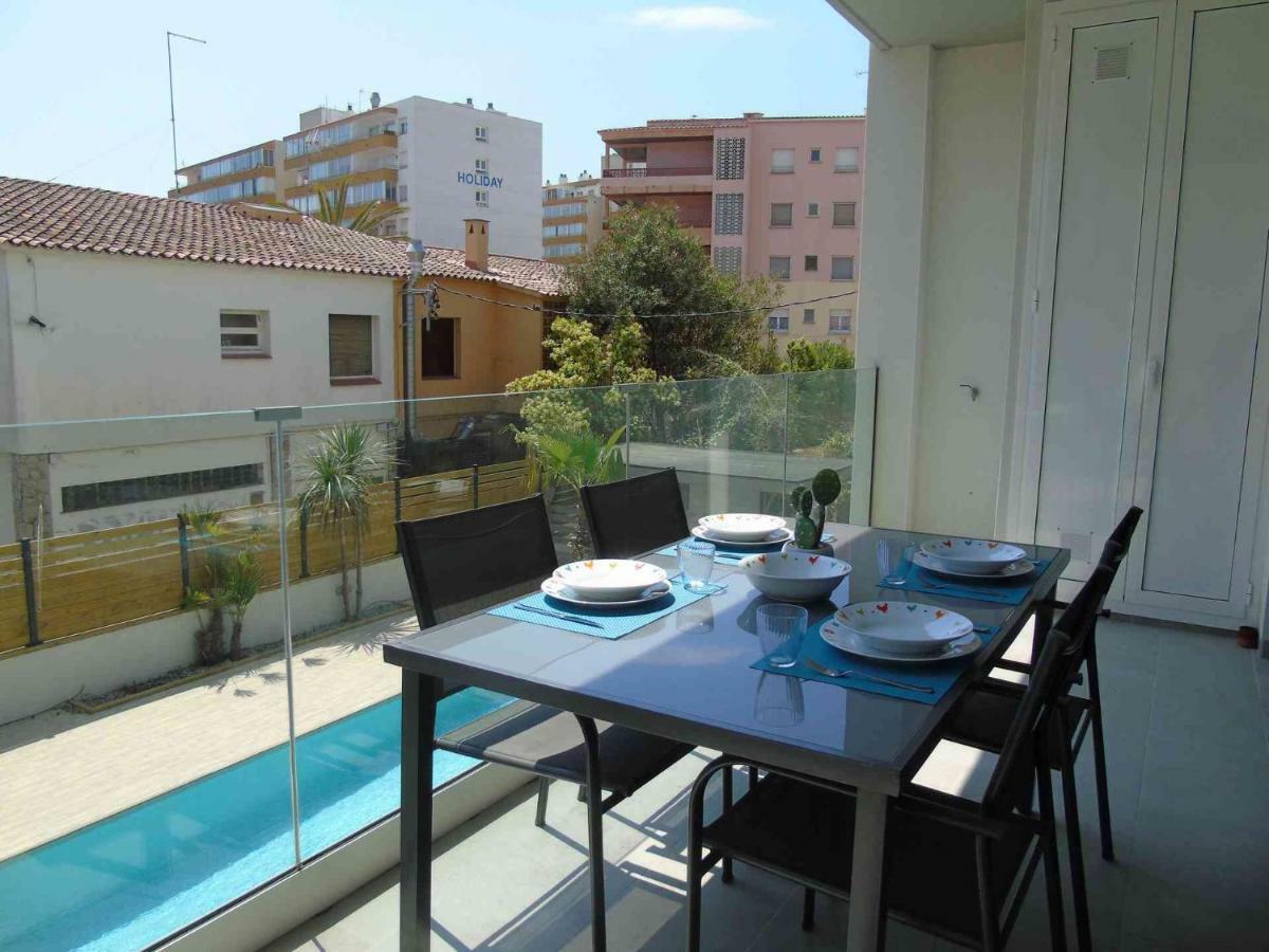 Appartement Proche Mer Avec Piscine Rosas Exterior foto